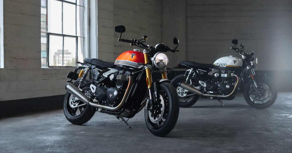 Triumph Speed Twin 1200 RS featuring a tear-drop fuel tank and twin exhausts