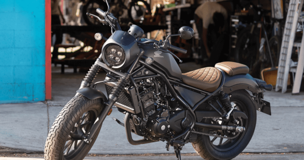 Low-slung seat and rear fender of the Honda Rebel 500