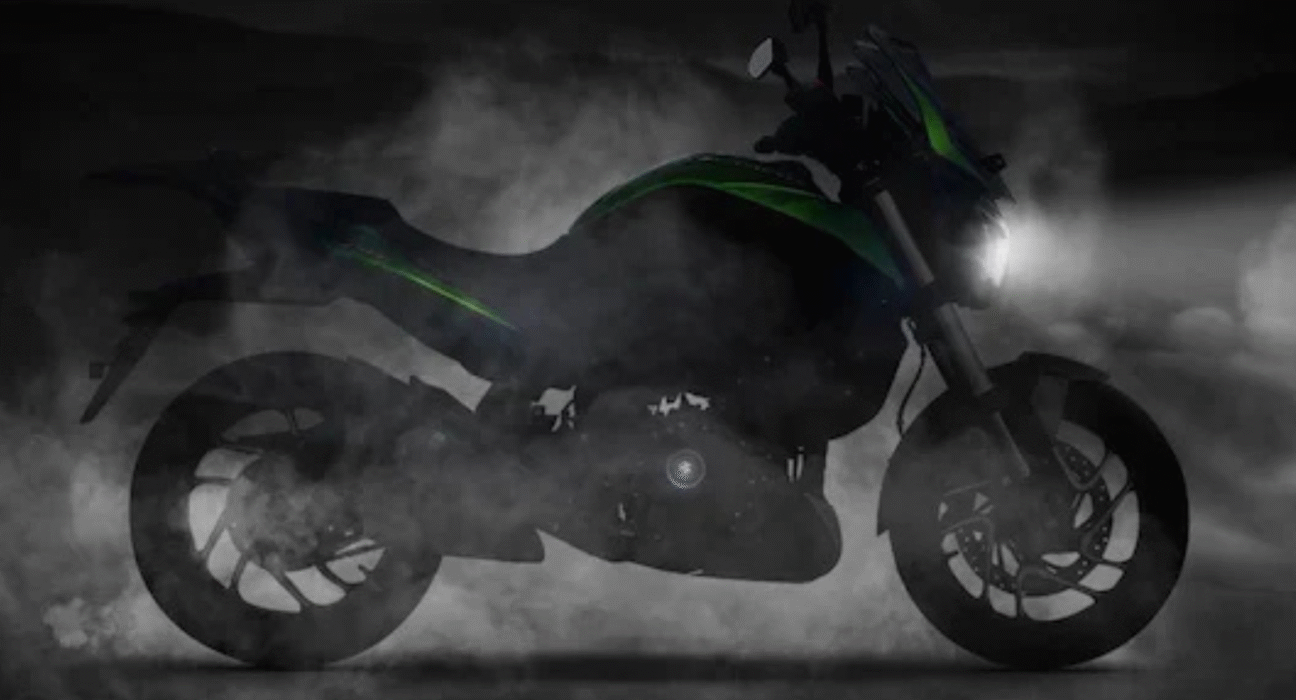 Side view of Bajaj Dominar 400 before launch