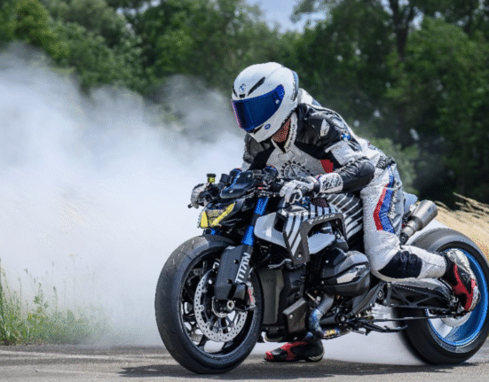 rider perform burnout with bmw 1300 r titan edition