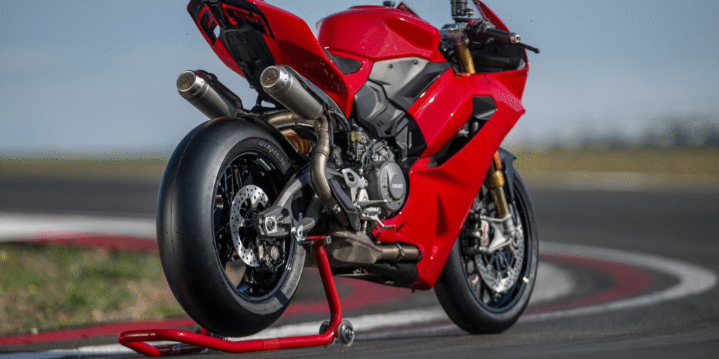 Rear view of 2025 Ducati Streetfighter V2 showing Pirelli Diablo Rosso IV tyre
