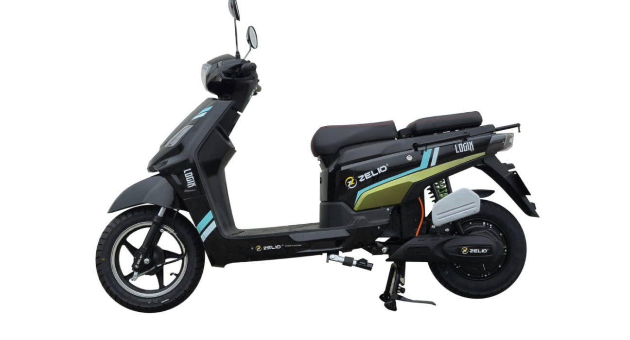 Zelio Logix cargo e-scooter facelift shown in side profile with cargo platform