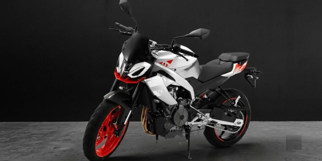 Aprilia Tuono 457 Special Edition in Puma Grey colour scheme with red alloy wheels